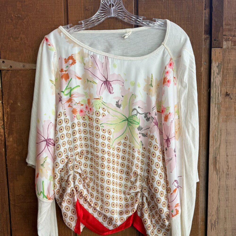 Tiny Anthropologie Silky Floral Top Size L